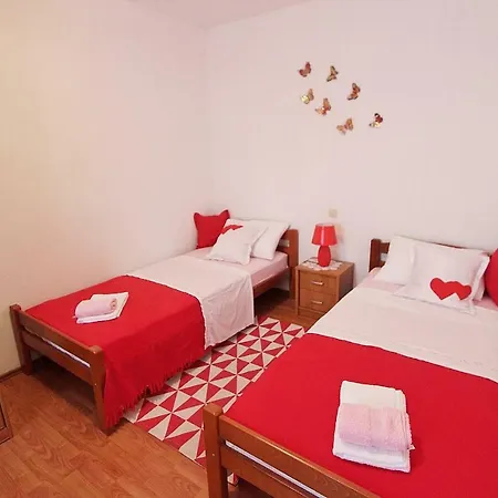 Filip Apartment *